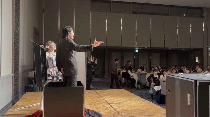出張マジックショーの出演写真 2