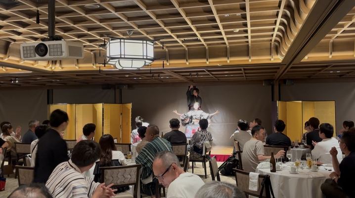 出張マジックショーの出演写真 13